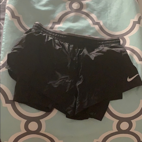 Nike running shorts - Picture 1 of 4